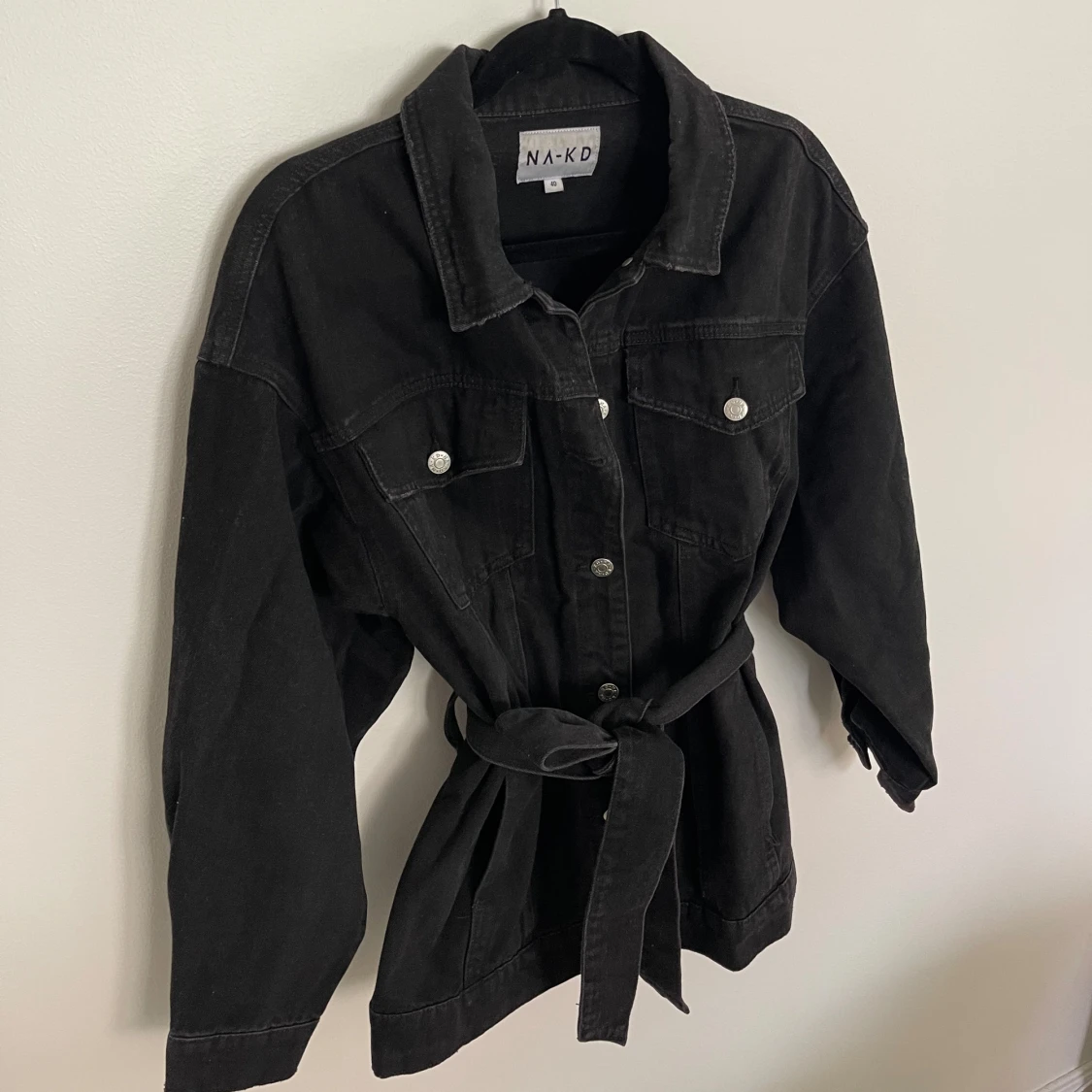 Svart jeansjacka  - 90