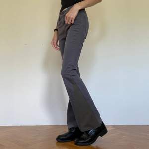 Remade (by me) low waist bootcut byxor! Så sjukt snygga! Modellen är 170. 