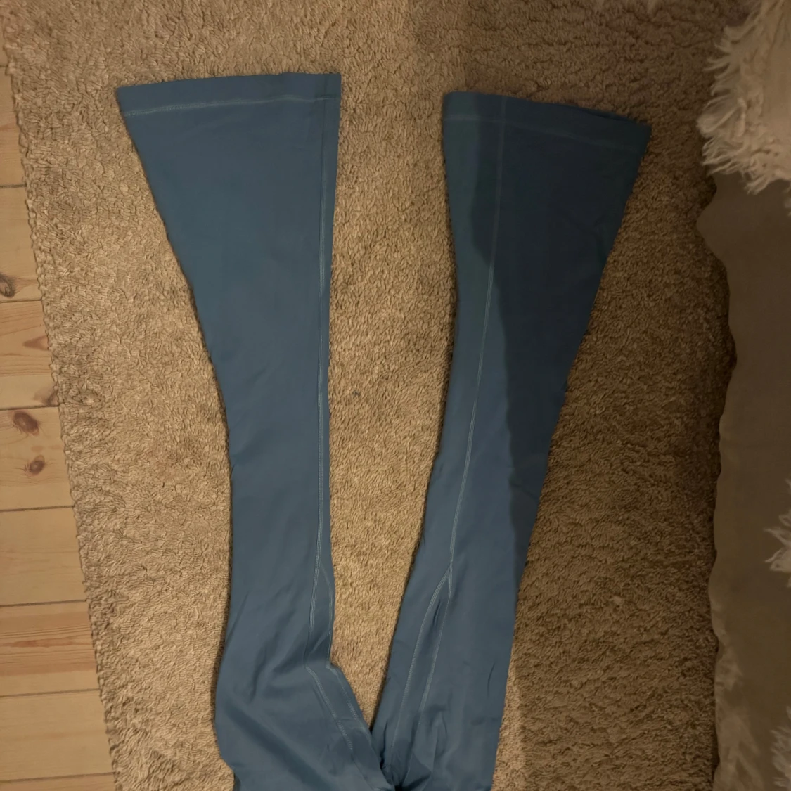 Lululemon flare byxor 