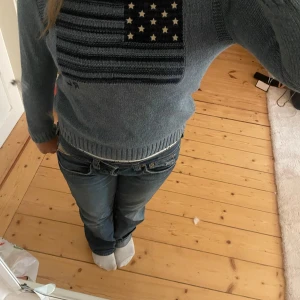 RL stickad tröja  - Säljer min stickade RL tröja då den inte kommer till andvändning. Knappt andvändning o i jätte fint skick. Med tanke på hur den passar mig skulle jag säga att den sitter som XS. Tveka inte på att skiva vid frågor eller liknande💕💕
