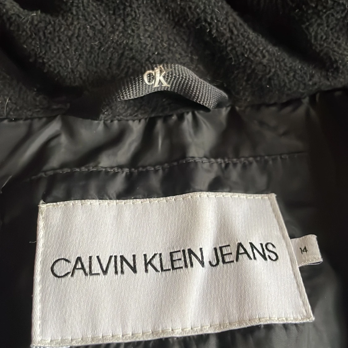 Calvin Klein jacka  - 92