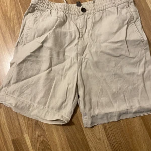H&M linneshorts - Snygga linneshorts från h&m i storlek s