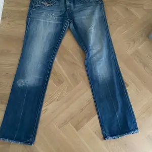 Jättefina lågmidjade diesel jeans i storlek W30 ❤️