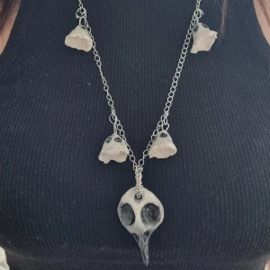 Handgjort Halsband Spöken och Fågelkranium - Handgjort halsband