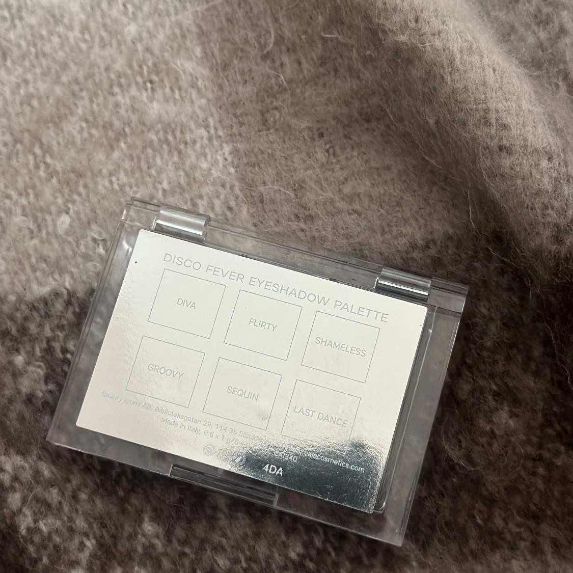 CAIA ögonskugga  - 90