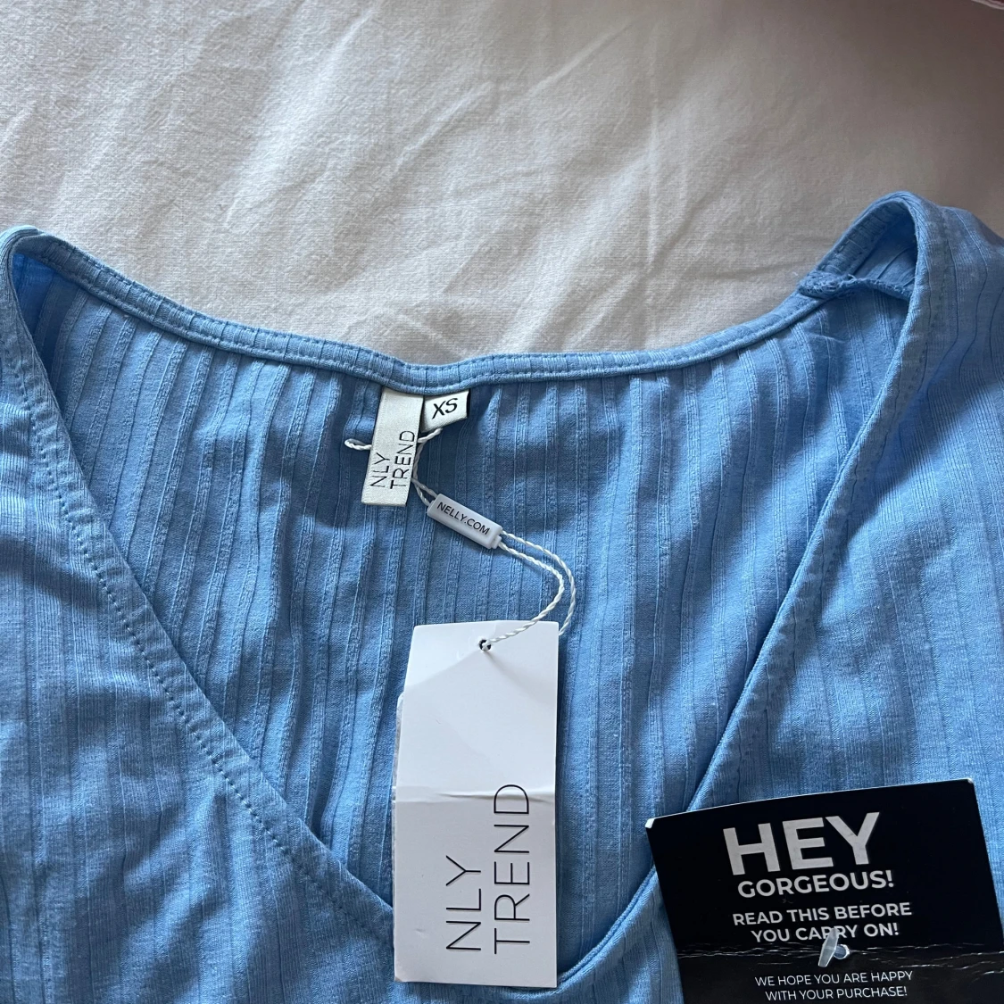 Ljusblå ribbad klänning från NLY Trend - 91