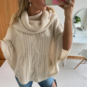 stickad tröja - supermysig💗strl xs