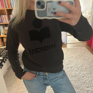 Isabel marant tröja  - Säljer min Isabel Marant tröja! Inte så mycket använd så i väldigt bra skick💙