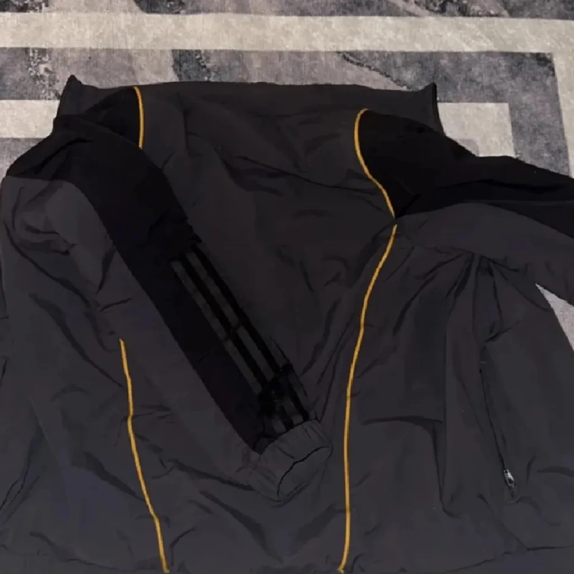 Real Madrid vind jacka - 90