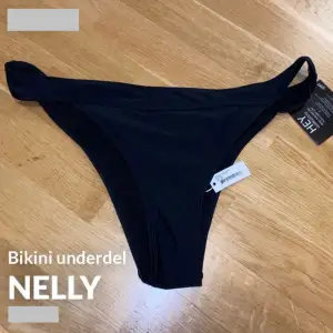 Svart bikini underdel Helt oanvänd! Storlek : L