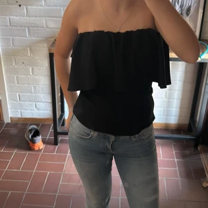 Topp från zara - En trendig och snygg tub topp från Zara!! 