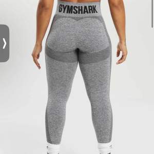 Säljer dessa gymshark byxor i storlek s Har aldrig använt dom men inga lappar är kvar