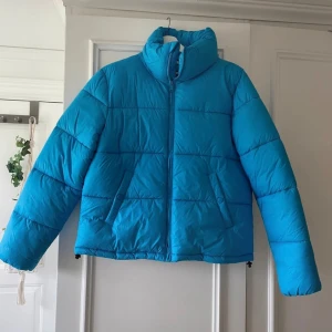 Pufferjacka - Ny jacka, jättefint skick! 