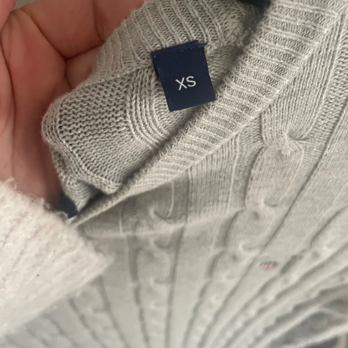 Gant grå tjocktröja  - 92