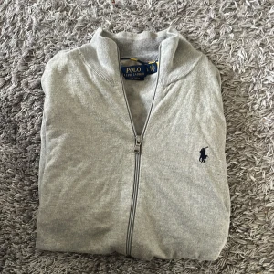 Ralph Lauren tröja - Säljer denna riktigt feta Ralph Lauren tröja | storlek M | hör av er vid minsta fundering!😁