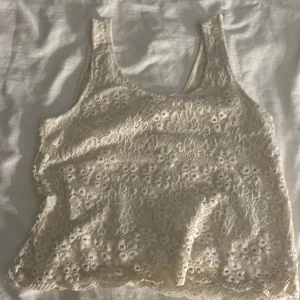 Spetts linne  - Super fint spets linne från TOPSHOP❤️