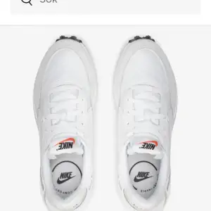  Beskrivning Oanvända jätte fina Nike skor. Storlek 42 pris 499 kr.