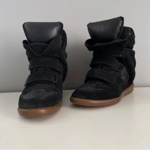 Isabel marant skor - Jätte snygga isabel marant skor säljer då dom inte kommer till användning bra skick