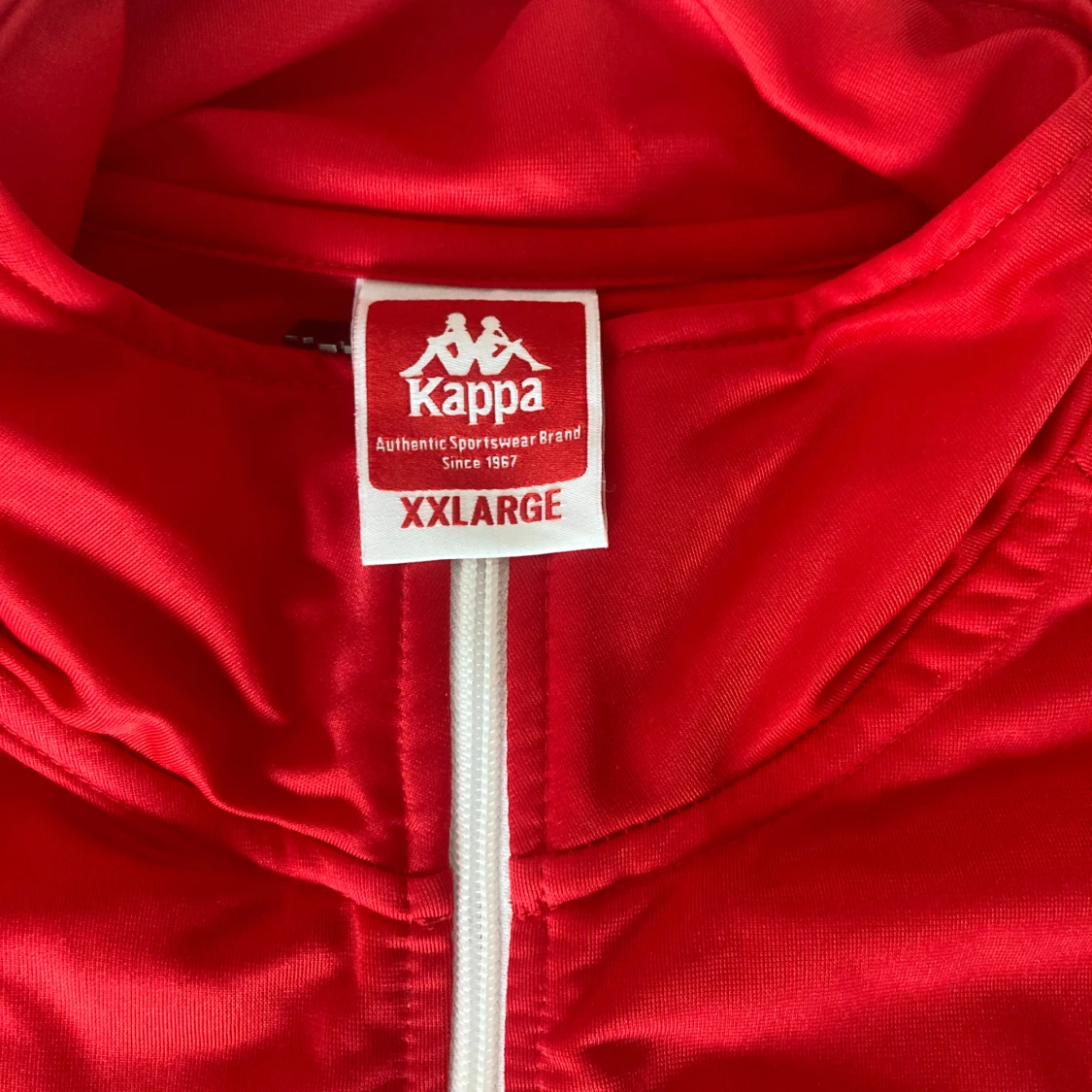 Röd träningsjacka från Kappa - 91