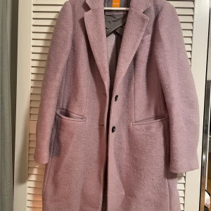 Boss kappa - HöstKappa från Boss i ull!