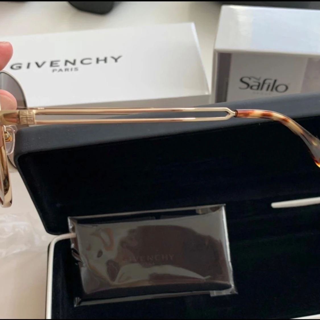 Givenchy solglasögon  - 27