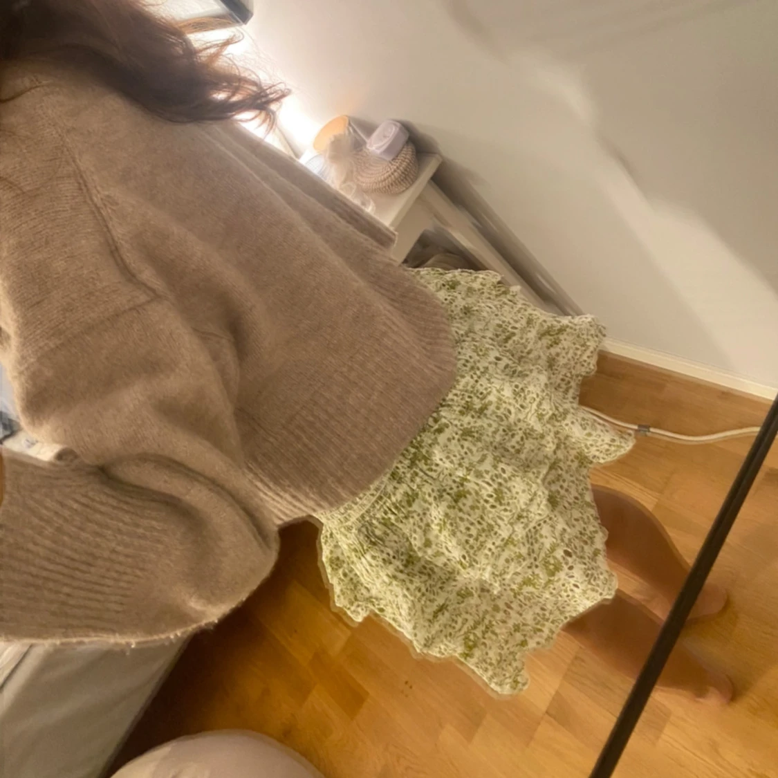 Volang kjol från zara  - 90