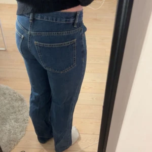 Low straight jeans - Lågmidjade raka jeans från Gina💕nypris 500kr