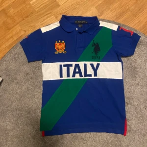 Ralp lauren pike - Sjukt snygg pik, i jätte bra skick. Skriv om du har frågor!!