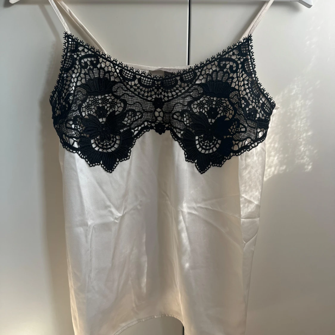 Spetslinne - H&M - 90