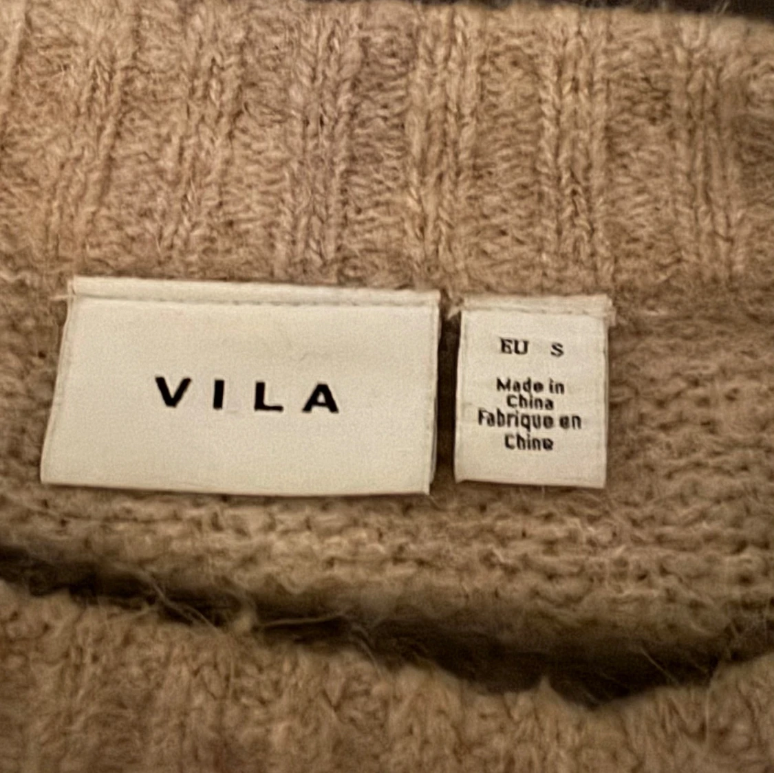 beige stickad vila tröja - 1