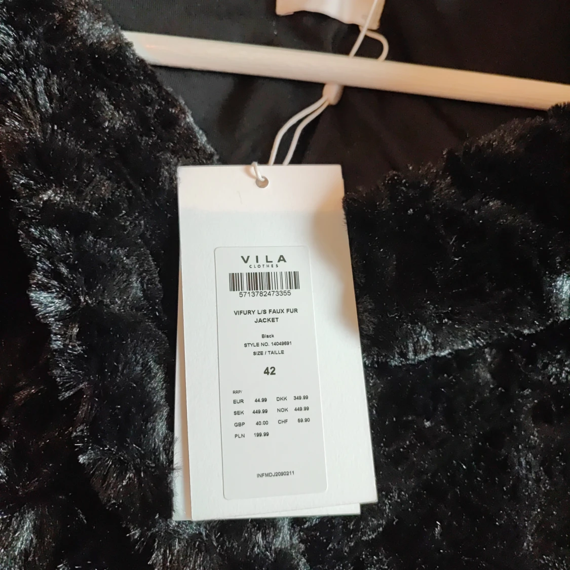 Vila svart jacka, storlek 42 - 93