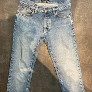 Nudie jeans  - Snygga nudie jeans i utmärkt skick. Model grim Tim. 