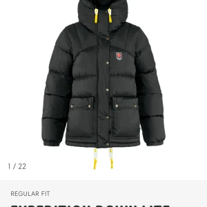 Fjällräven jacka  - Byter min svarta fjällräven jacka i storlek M som jag kan byta mot en svart i storlek S 