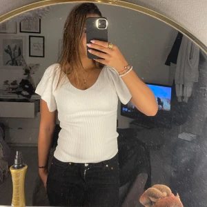 söt tröja  - jätte fin tröja som inte kommer till användning längre 😊