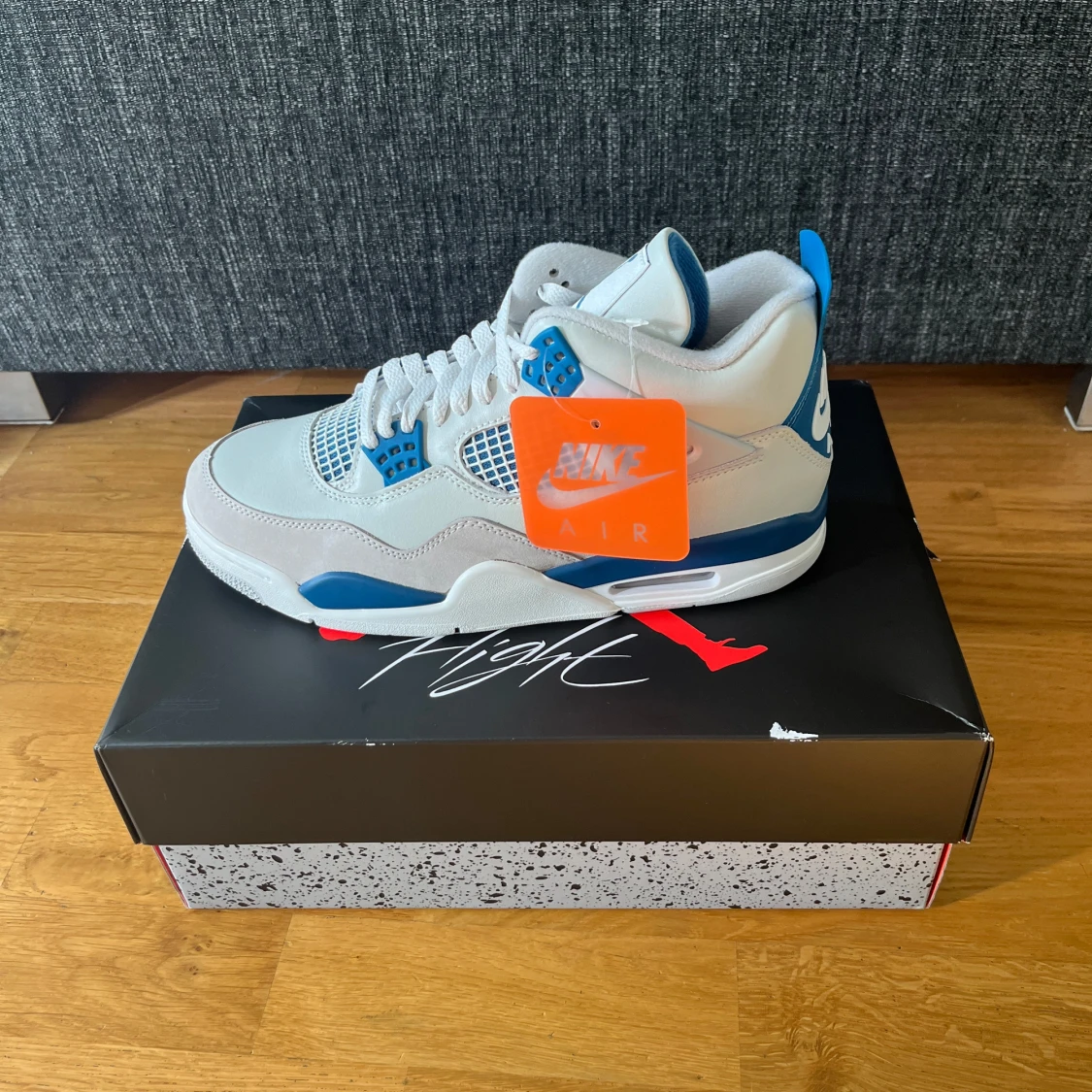 Jordan 4 Military Blue