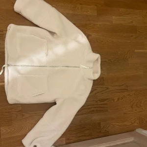 Teddy jacka - Helt ny och oanvänd från Marley i storlek s men är lite liten i storleken 