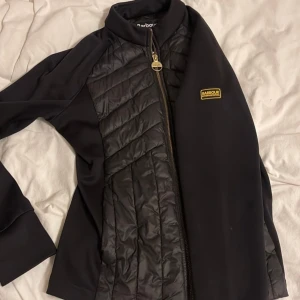 Tunnjacka  - Tunnjacka, typ aldrig använt. 