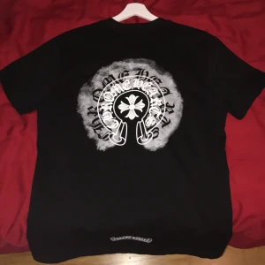 Chrome Hearts T-Shirt S passar M - Tja! Säljer en Chrome Hearts tisha som nästan aldrig använts, säljer då eftersom jag inte gillar den längre