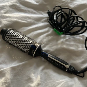 Stylingverktyg - Helt ny Björn Axén borste🎀 40mm, köptes ny för 499kr