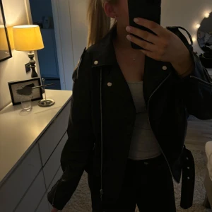 Jacka - Skriv för fler bilder