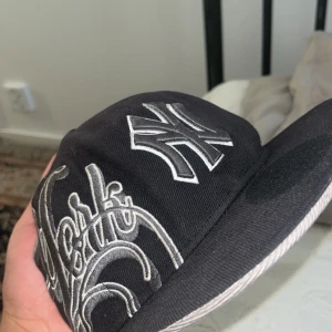 59fifty NY Limted Edition Cap - I Bra Skick, Passar bra med flera outfits. Strlk: 58,70 Cm