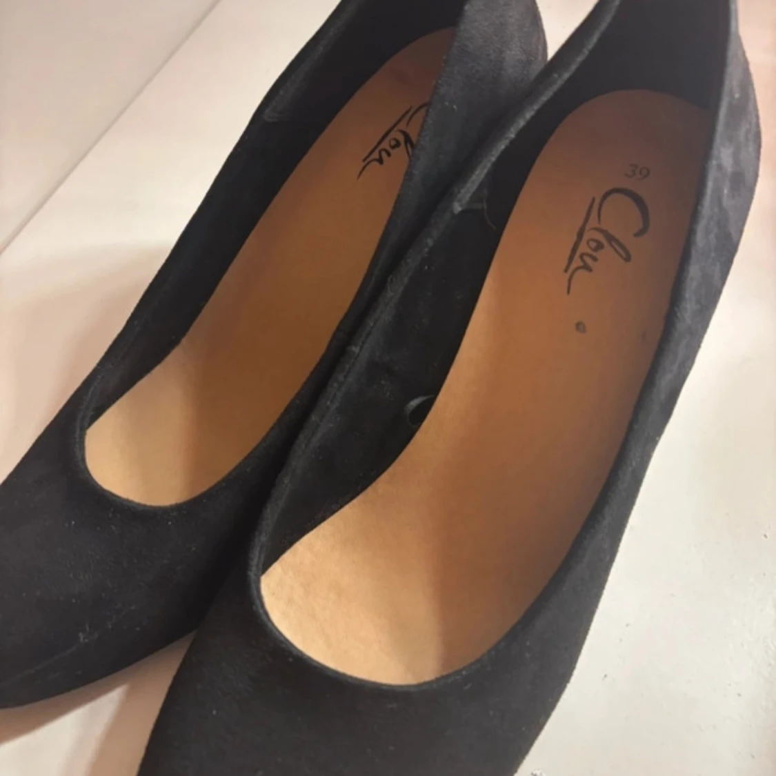 Svarta mockapumps med klack - 91