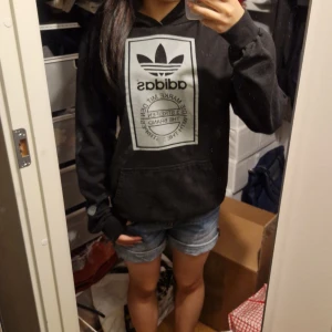 Adidas hoodie  - Skön adidas hoodie 