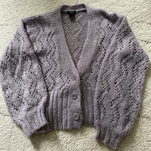 stickad kofta - från lindex💜 användt den 1 gång bara 