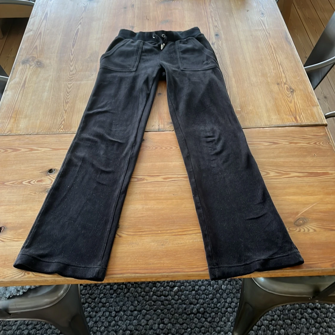 Svarta byxor från Juicy Couture