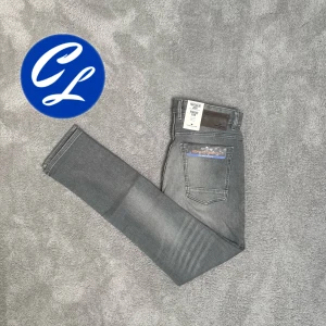 Tom Tailor jeans (HELT NYA) - Tom tailor jeans | Skick: 10/10 (HELT NYA) | Strl W30 L34 | Pris - 349| Fraktar via Postnord eller Instabox på köparens bekostnad | Hör av dig vid minsta fråga eller fundering!