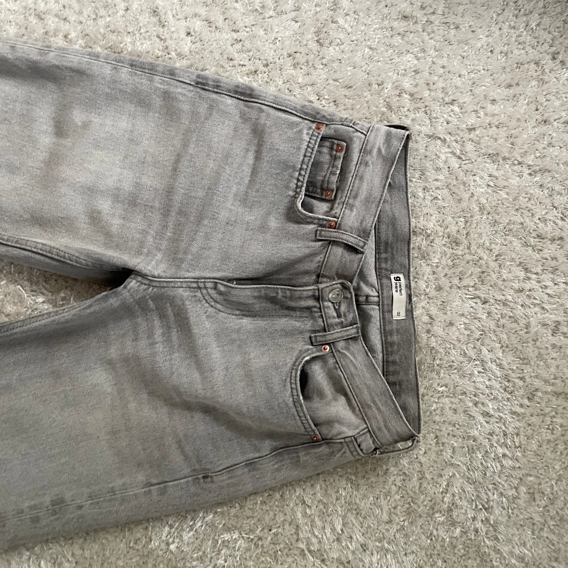 Grå jeans - 91