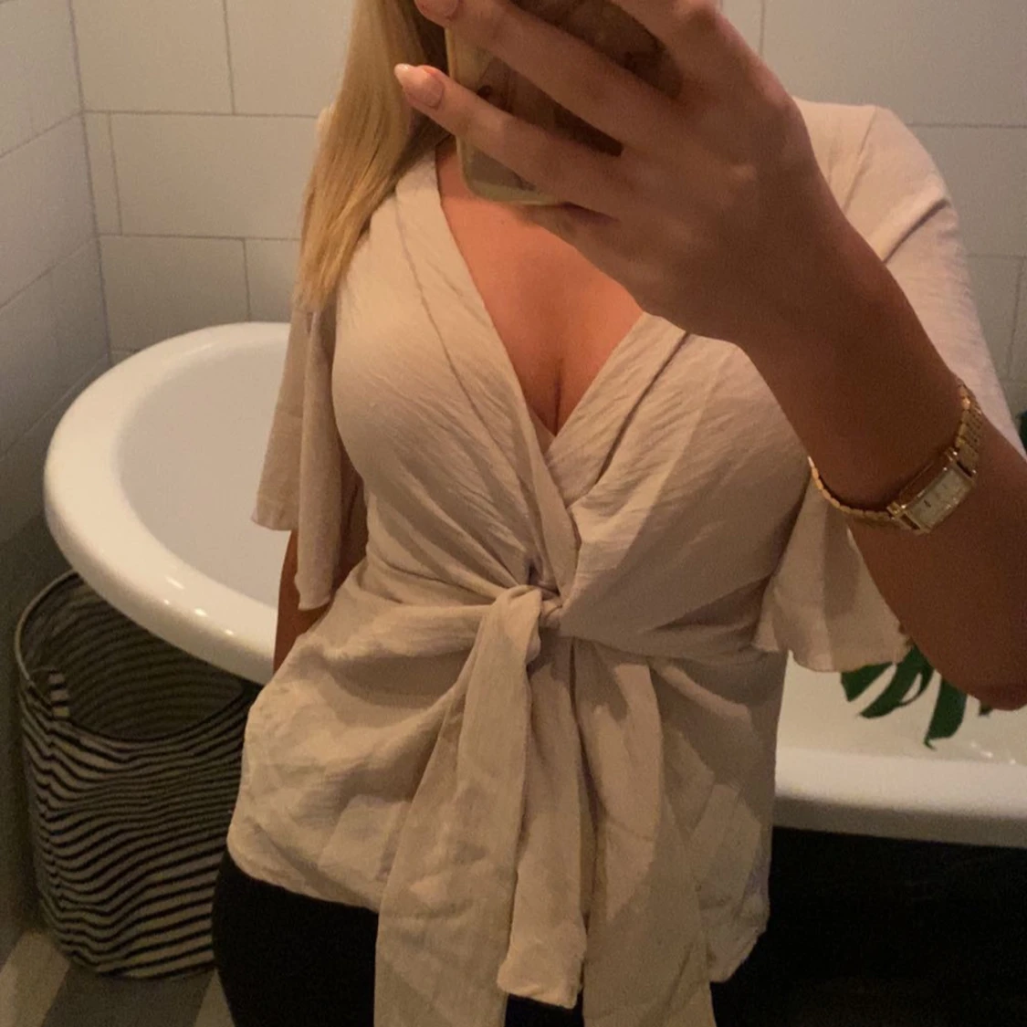 Beige omlottopp från Shein