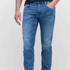 Replay Anbass Slim Fit - Replay jeans Blue, anbass med Slim fit. Storleken: W28, Length:32. Bra skick. 
