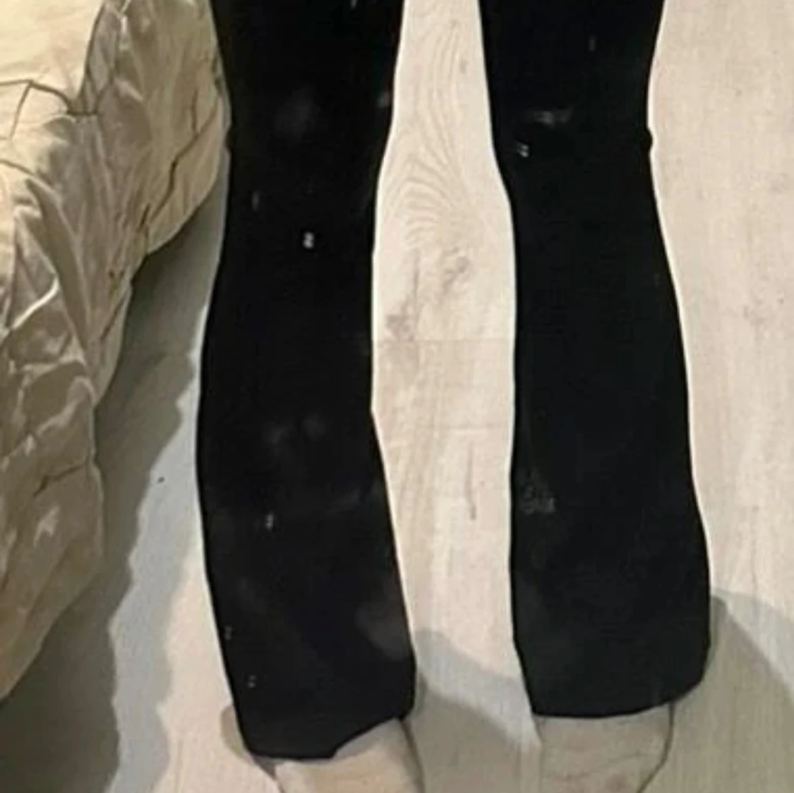 Svarta yoga pants/ sportbyxor  - 1